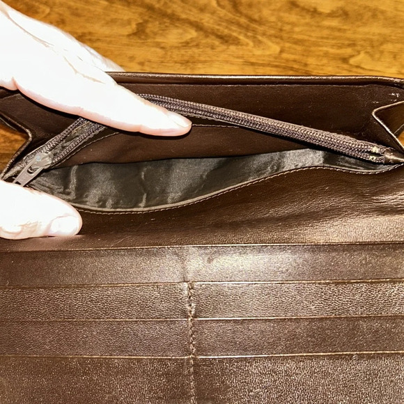 GUCCI wallet GUC brown leather long wallet VINTAGE gold clasp Luxury Find - Picture 11 of 14